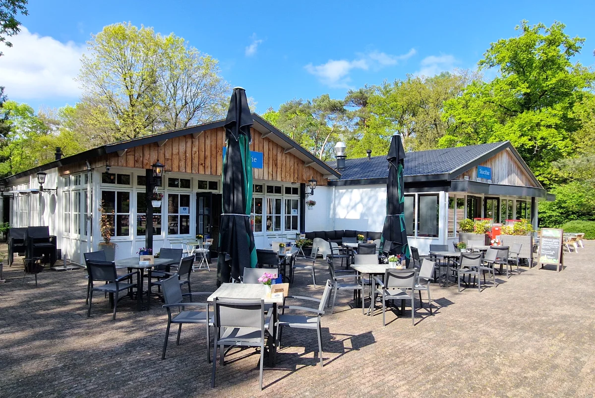 Brasserie op het park